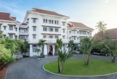 Raffles Hotel le Royal