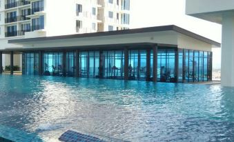 De Houz @ Setia Alam Trefoil Homestay