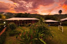 Playa de Oro Lodge