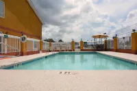 Jameson Inn & Suites Hazlehurst