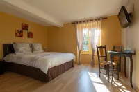 Les Voyageurs Hotels in Rilhac-Xaintrie