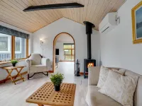 "Rafn" - 550m from the Sea