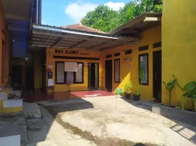 Kosan Mas Slamet Hotel di Tamanjaya