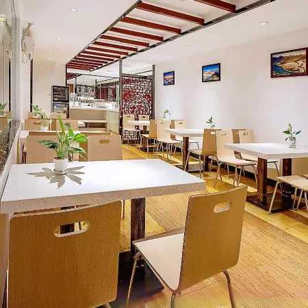 Golden Vision Inn