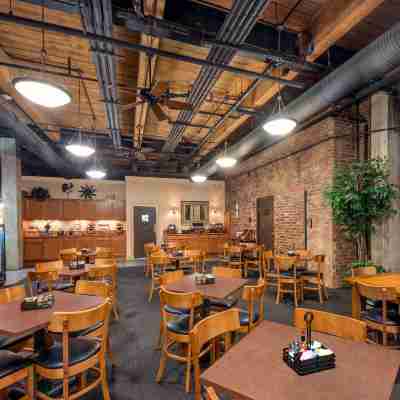 Hawthorn Extended Stay by Wyndham Rome Dining/Meeting Rooms