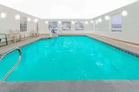 Days Inn by Wyndham Ocean Shores - Beach