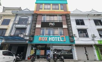 Sans Hotel Kupang Indah Surabaya by RedDoorz