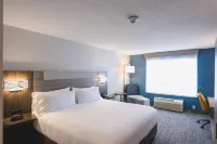Holiday Inn Express & Suites MARQUETTE by IHG Hotels in Marquette