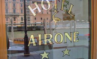 Hotel Airone