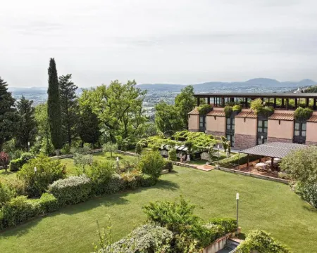 グランド ホテル アッシジ アッシジのホテル