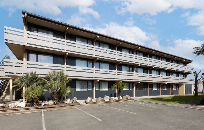 Campanile NATURE - La Rochelle Puilboreau