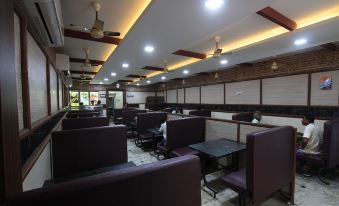 OYO 16691 Hotel Chakkaravarthi