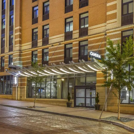 Cambria Hotel Rockville Отели рядом с достопримечательностью «Роквилл Таун сквер»