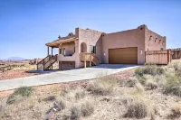 3 Mi to Lake Powell: Pet-Friendly Page Home - spa