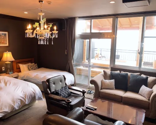Auberge Tenku Hotels in Hoki