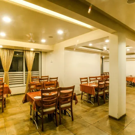Hotel Manasi Royal