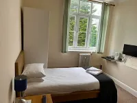 The Admiral Cunningham Hotel Hotels in Bracknell