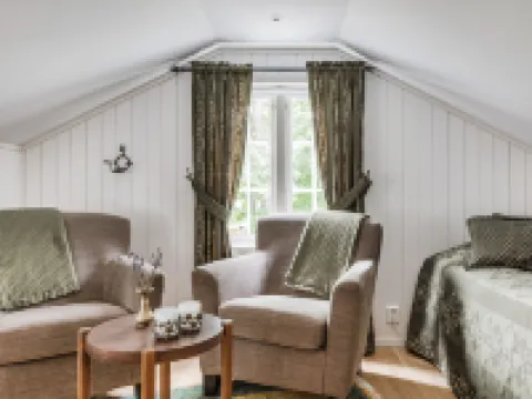 Jennys Hotels in Jamjo