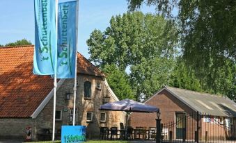 Modern Lodge with Wood Stove Near Almelo