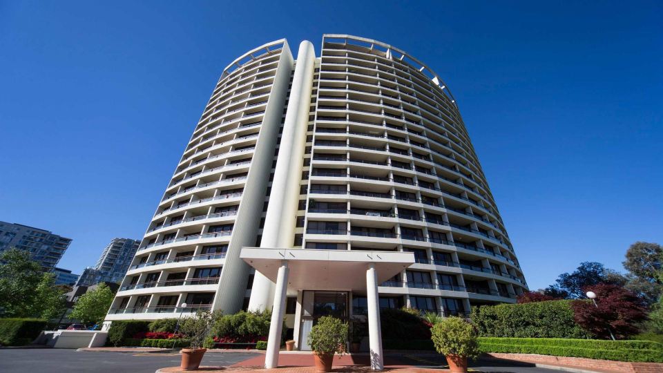 BreakFree Capital Tower Canberra
