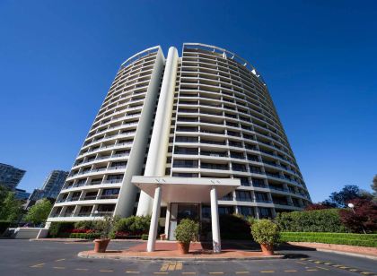 BreakFree Capital Tower Canberra