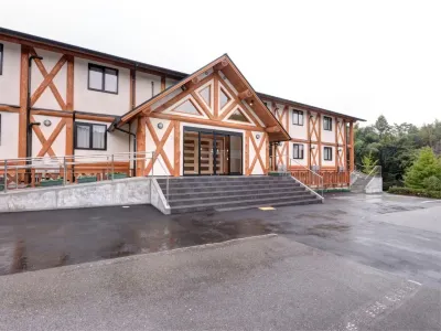 Tennenonsen Harunonoyu Hotels near JR Hakawa Station