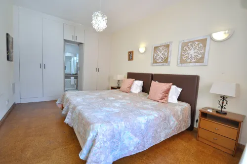 Spacious Retreat with Prime Location, Private Pool, Snooker, Free AC & Wifi