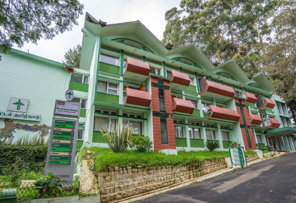 hotel overview picture