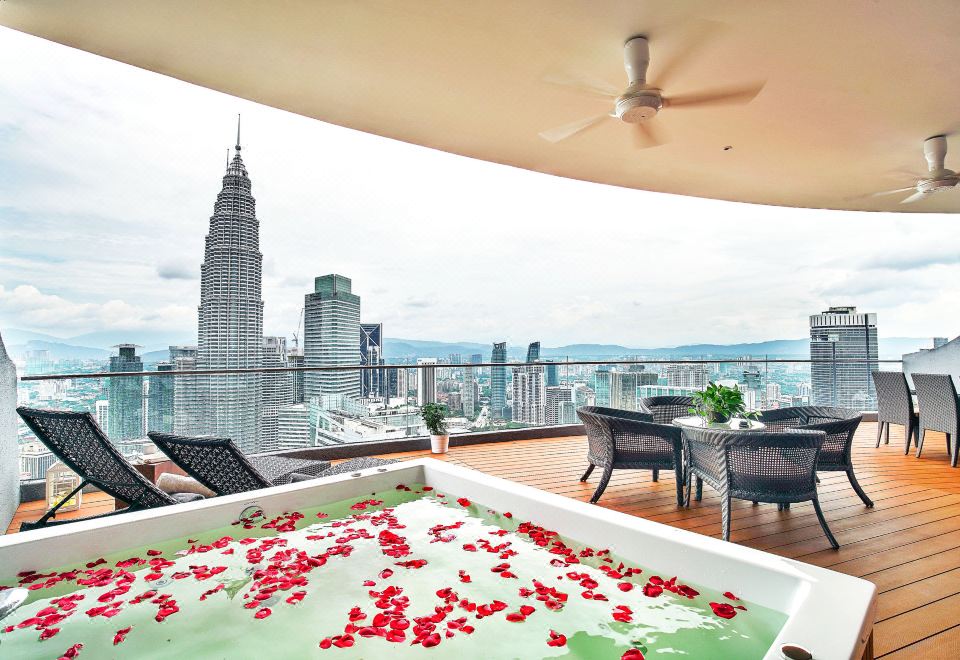 hotel overview picture