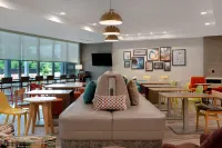 Home2 Suites by Hilton Fayetteville North - parking