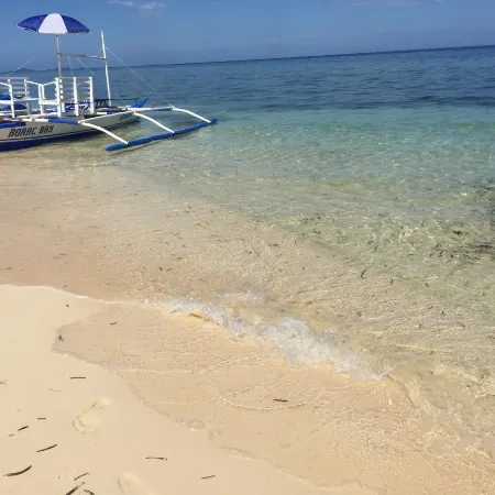 Borac Bay Bungalows Hotel and Resort