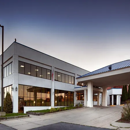 Wyndham Garden Kenosha Harborside