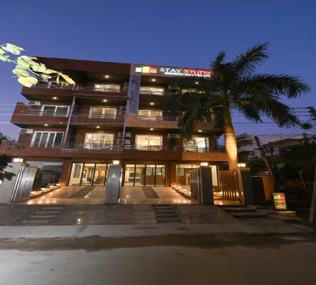 Stay Studio Hotel & Residences - Pensions