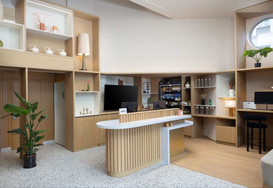 레지던스 인 메리어트 파리 디도 몽파르나스의 편안한 거실 공간