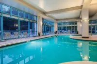Embassy Suites by Hilton Raleigh Durham Research Triangle - Pools