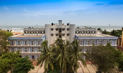 Hotel V-I Sea View, Puri