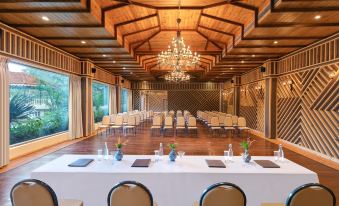 Amritara Aura Resort & Spa
