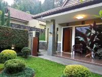Gracia Spa Resort Hotel - parking