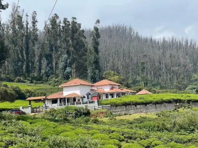 Green Leaves, the Countryside Inn(8 Kms from Ooty) Hotels near Avalanche Forest Reserve