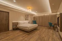 Phoenix Resort