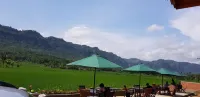 Villa Tenjo Gunung Hotels in Ciemas