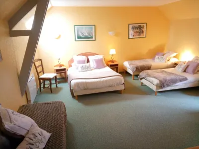 La Jacotière Hotels in Понторсон