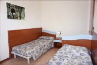 Accogliente appartamento con terrazza e piscina in comune