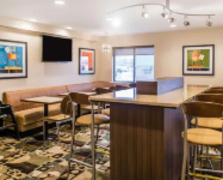 Quality Inn Hotels in Streetsboro