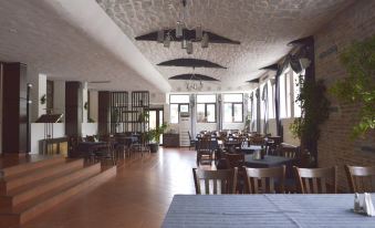 Persey Flora Apartments