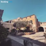 كاسا مونا توريزمو دي إنتريور - فلل