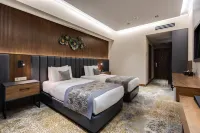Shamsan Airport Hotel Hotels in Urtasaray