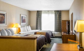 Quality Inn at Collins Road - Cedar Rapids