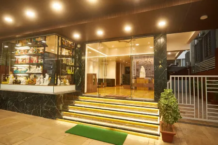 Hotel Anand Heritage Отели в г. Ахмеднагар