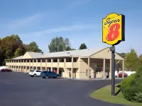 Super 8 by Wyndham Old Saybrook Hotels near HomeGoods